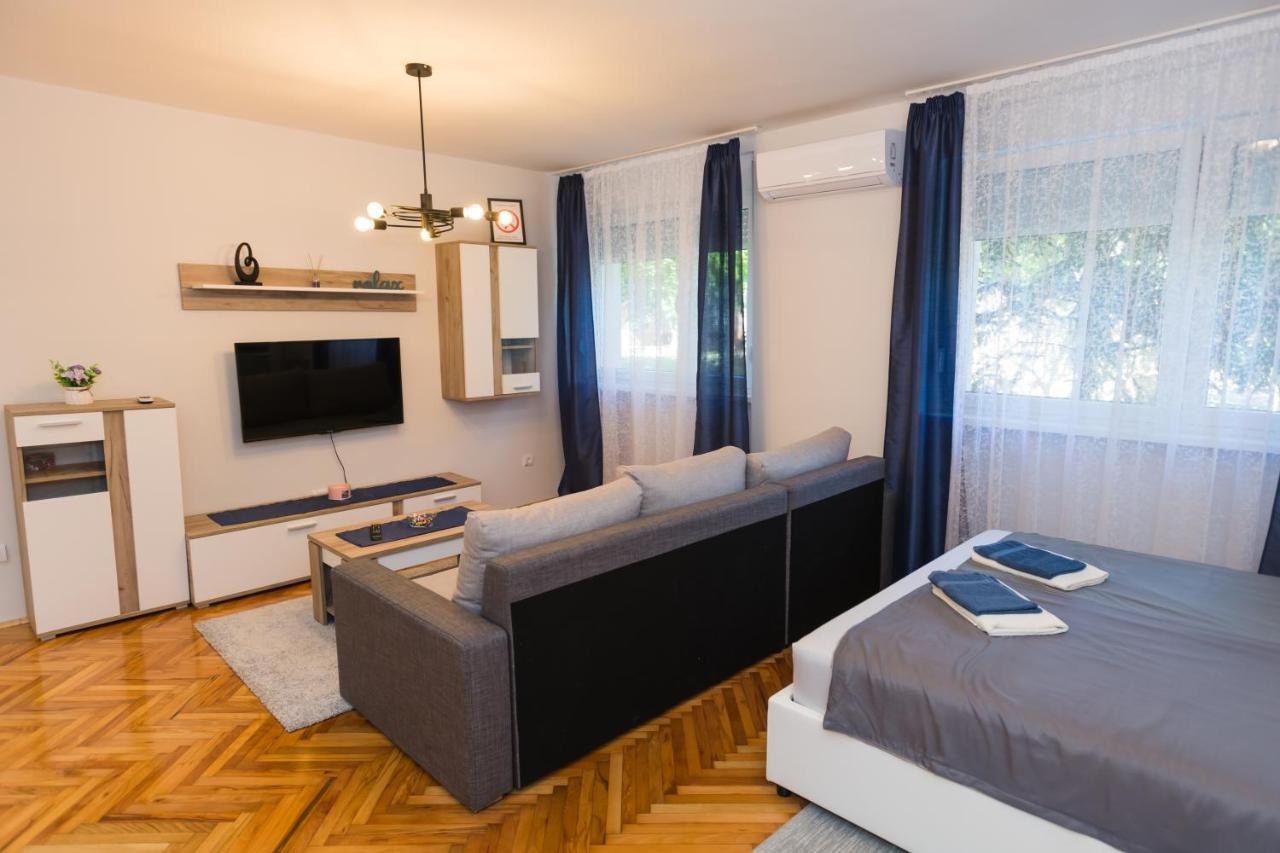 Apartman Studio Blue Subotica Exterior foto